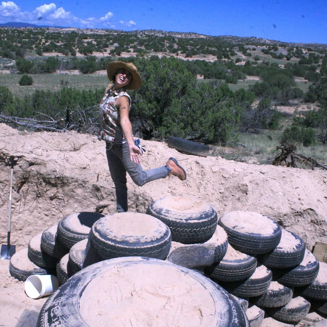 House complete, building studio