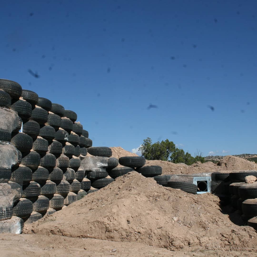 House complete, building studio