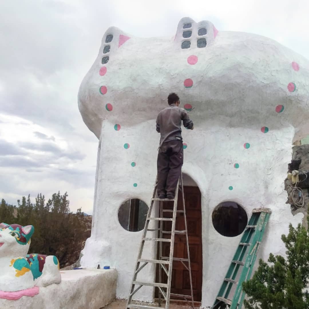 Painting moon cycles